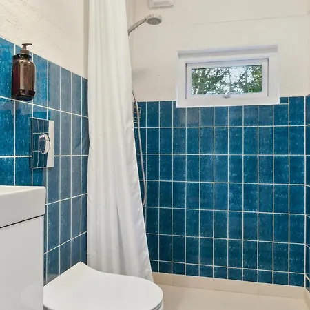 3 Bedroom Awesome In بيت للعطل