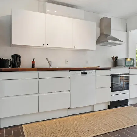 بيت للعطل 3 Bedroom Awesome In *