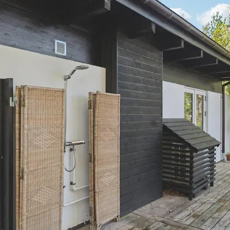 3 Bedroom Awesome In *