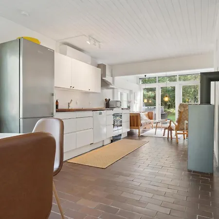 بيت للعطل 3 Bedroom Awesome In